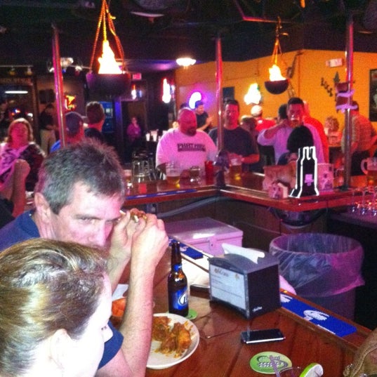 Photo taken at McWells Restaurant &amp; Bar by Bing F. on 4/19/2012