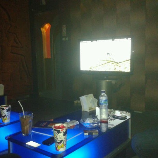 Top picks for Karaoke Bars