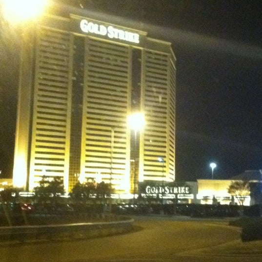 Снимок сделан в Gold Strike Casino Resort пользователем Carly M. 2/18/2012