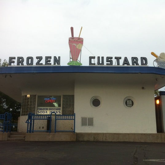 7/18/2012에 Evan F.님이 Original Frozen Custard에서 찍은 사진