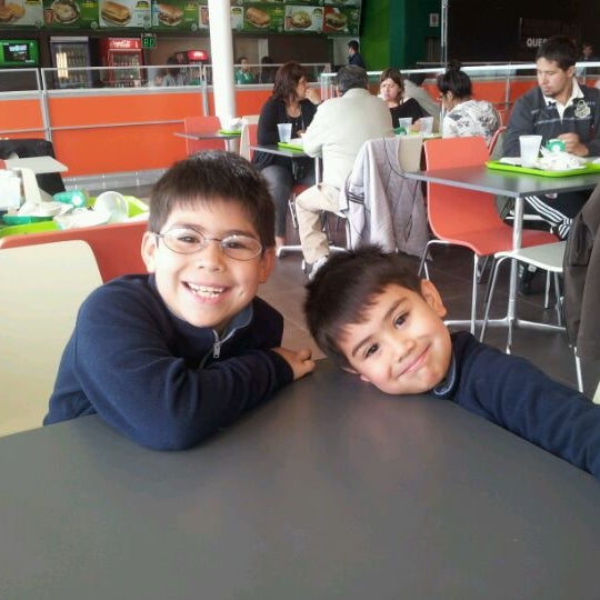 Das Foto wurde bei Paseo del Fuego Shopping von Sol E. am 1/11/2012 aufgenommen
