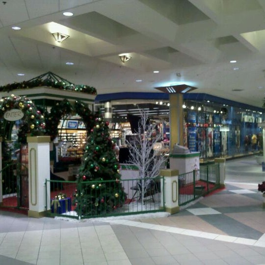 Richmond Square Mall 3801 National Rd E