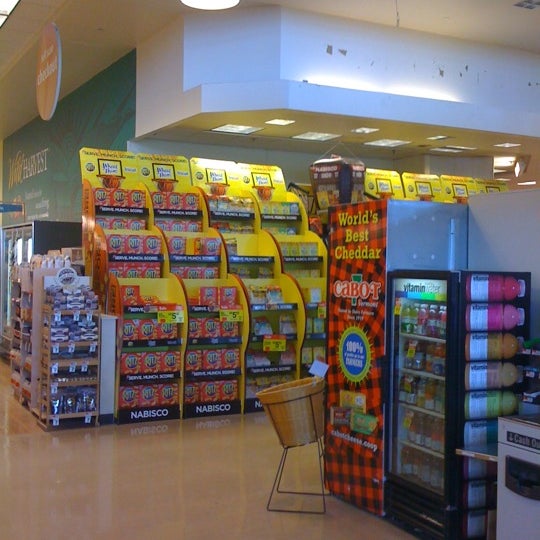 Shaw's Grocery Store