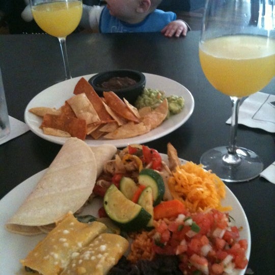 2/27/2011にJackie P.がMaximo Cocina Mexicana &amp; Margarita Loungeで撮った写真