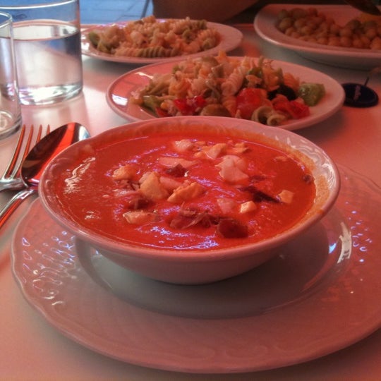 Esquisito salmorejo en el menú de hoy