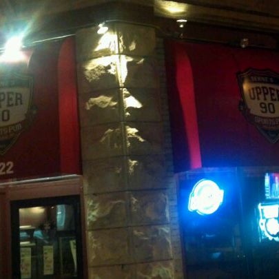 Foto tirada no(a) Upper 90 Sports Pub por WebGoals em 11/8/2011