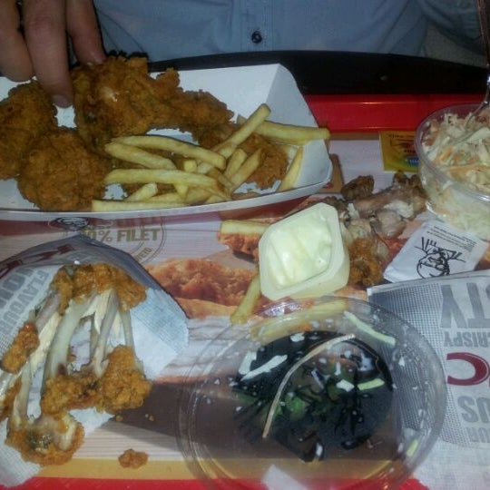 Photo taken at KFC by Passie...... on 3/24/2012