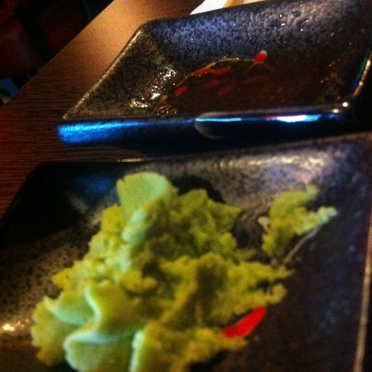 6/12/2012にRoy H.がKami Sushiで撮った写真