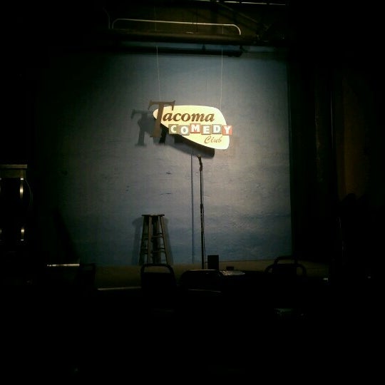 Foto scattata a Tacoma Comedy Club da Gregory B. il 8/30/2012