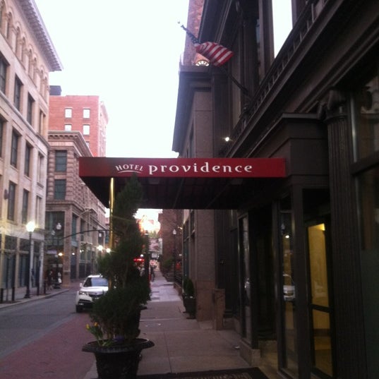 Photo taken at Hotel Providence by Gary Vincent L. on 4/16/2012