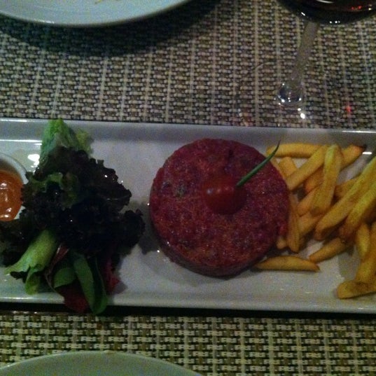 Photo taken at Restaurante 496 by simone L. on 8/19/2012