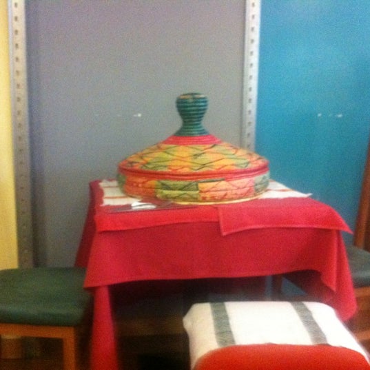 Das Foto wurde bei Restaurante Etiope NURIA von Isa A. am 8/5/2012 aufgenommen