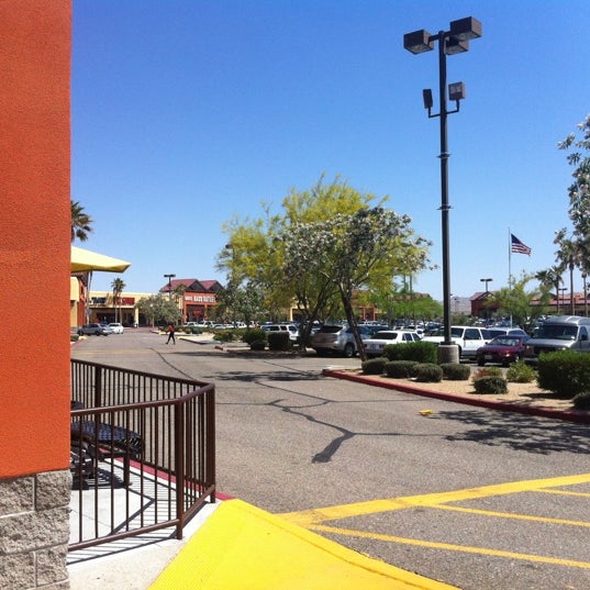 Photo taken at Barstow Factory Outlets by Panithan C. on 5/20/2012