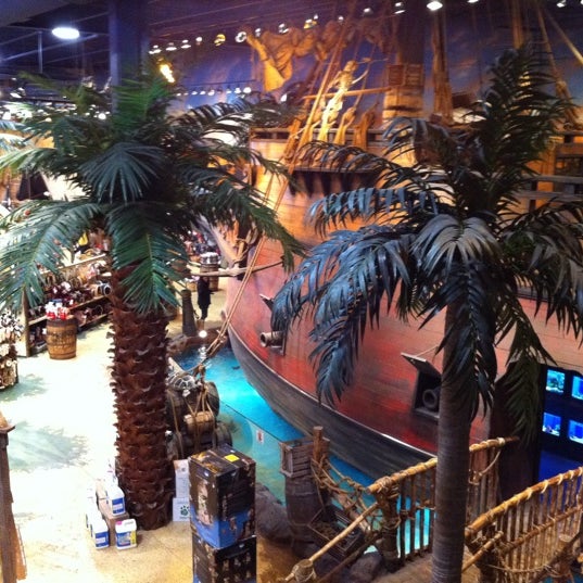 Safari Pet Store