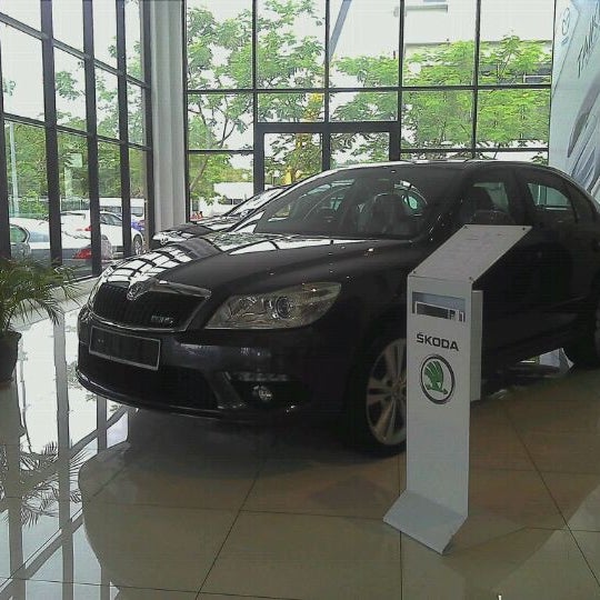 Техобслуживание шкода. 3d model autoservice skoda. Skoda octavia сервис. Сервис шкода в магнитогорске. Автосервис шкода.