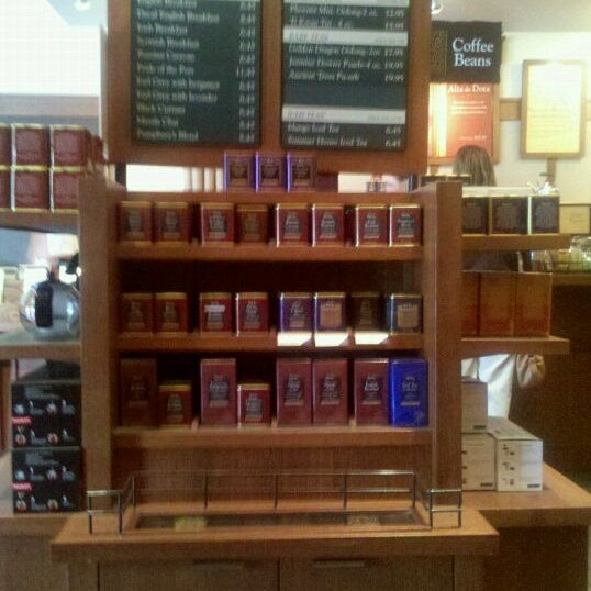 Photo taken at Peet&#39;s Coffee &amp; Tea by Lionel C. on 8/30/2011