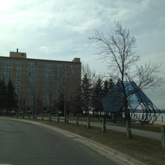 5/1/2012 tarihinde Claude A.ziyaretçi tarafından Delta Hotels by Marriott Sault Ste Marie Waterfront'de çekilen fotoğraf
