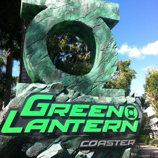 7/7/2012 tarihinde YikYang C.ziyaretçi tarafından Green Lantern Coaster'de çekilen fotoğraf