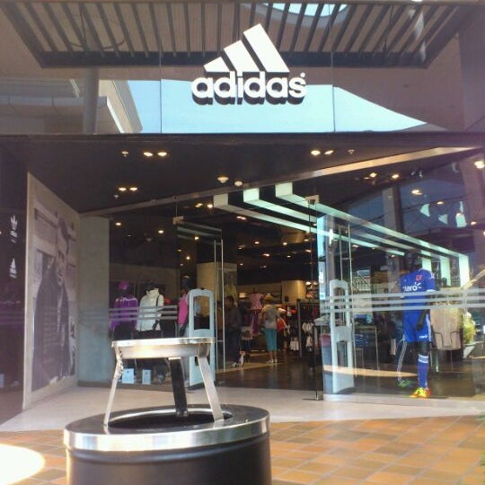 adidas mall plaza norte