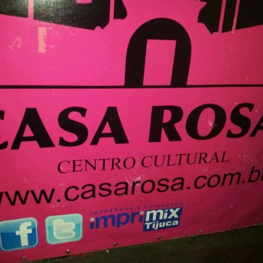 รูปภาพถ่ายที่ Casa Rosa โดย Marcus Bergo เมื่อ 4/8/2012
