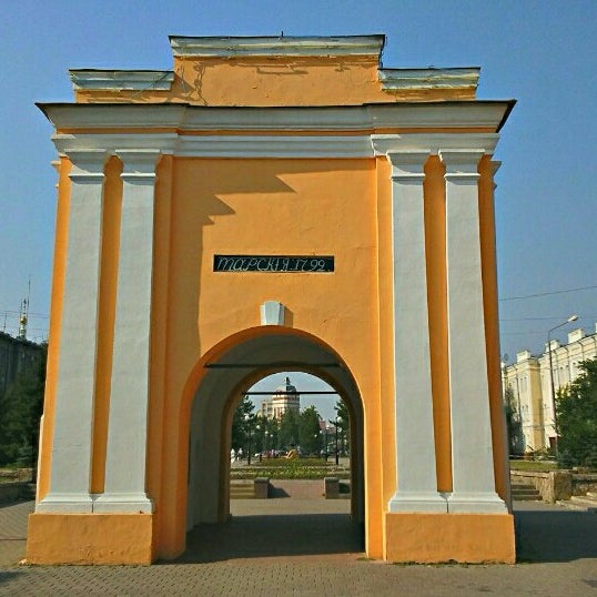 Омск тарские ворота рисунок карандашом