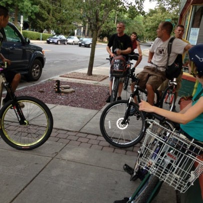 Photo taken at Mello Velo Bicycle Shop and Café by Chris F. on 7/27/2012