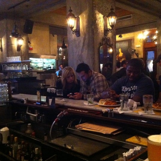 5/1/2012 tarihinde Mark B.ziyaretçi tarafından Van Dyke Cafe'de çekilen fotoğraf