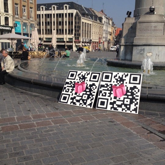 Photos At Boutique Virtuelle Street Shopping La Redoute Womens Store