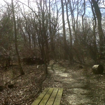 Das Foto wurde bei Audubon Naturalist Society - Woodend Nature Sanctuary von Alison T. am 3/3/2012 aufgenommen