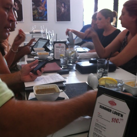 Photo taken at Cafeina Lounge by Gabriel G. on 6/21/2012