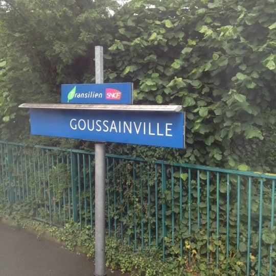 RER Goussainville [D] Goussainville, ÎledeFrance