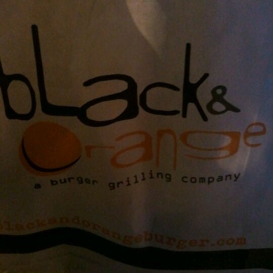 4/7/2012에 DJ M.님이 Black &amp; Orange에서 찍은 사진