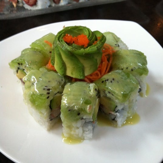 รูปภาพถ่ายที่ Gekko Sushi and Lounge โดย Marie เมื่อ 6/14/2012