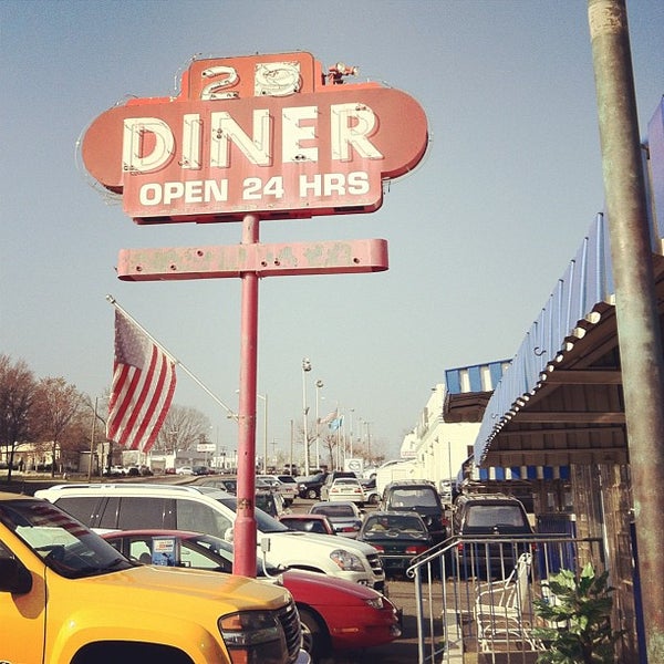 Photo taken at 29 Diner by David R. on 3/17/2012