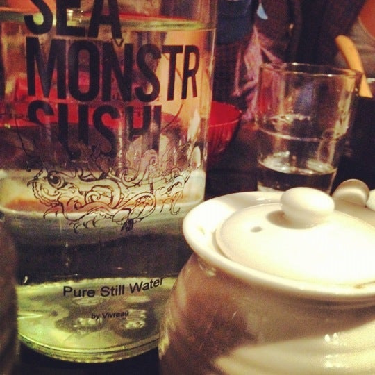 รูปภาพถ่ายที่ Sea Monstr Sushi โดย Tommaso เมื่อ 8/9/2012