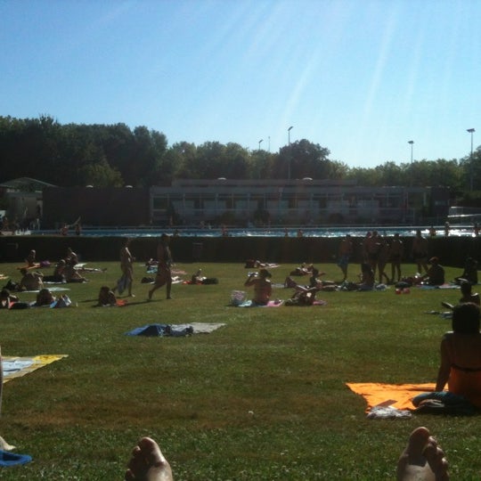 Photos At Piscine De La Grenouillere Parc De Sceaux Châtenay
