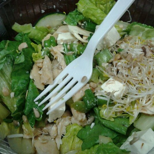 5/28/2012にCesare R.がDay Light Saladsで撮った写真