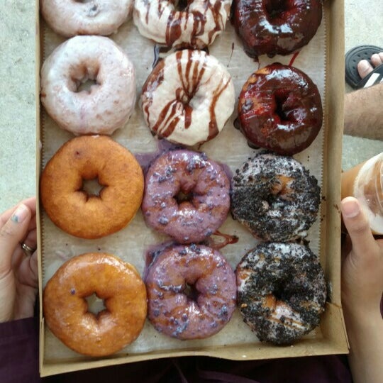 Photo taken at Duck Donuts by Omar A. on 5/27/2016