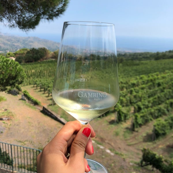 Photo prise au Gambino Vini par Anissa le8/29/2018