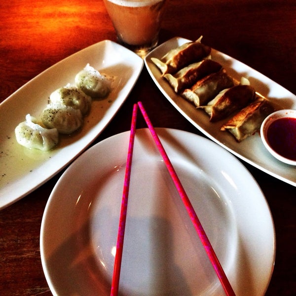 12/21/2013にAthena A.がGigi&#39;s Asian Bistro And Dumpling Barで撮った写真