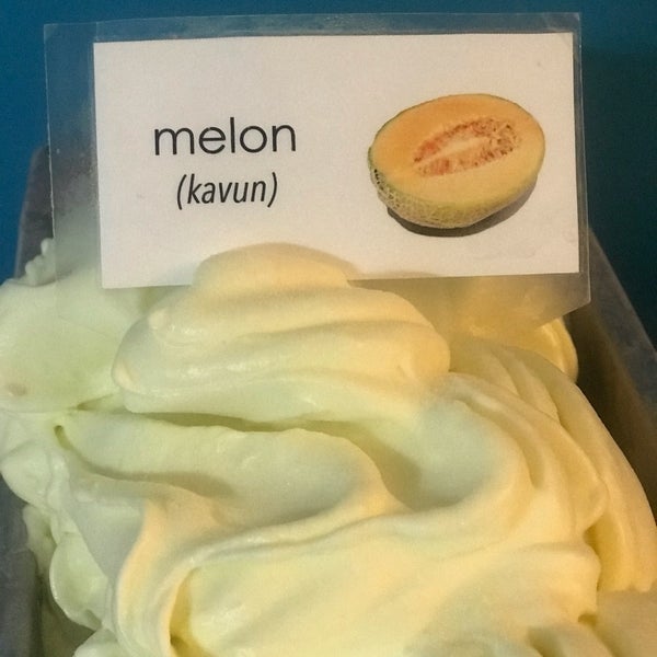 Sorbets made with > 60% fresh fruits. I recommend the melon (kavun) flavour.