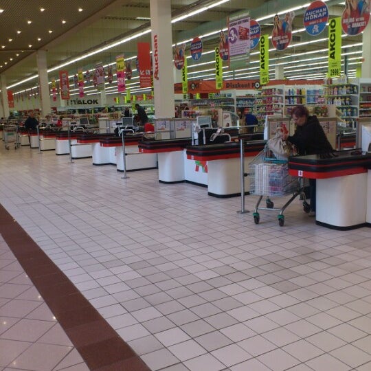 Auchan Szeged Zápor út 4 6728 Szeged
