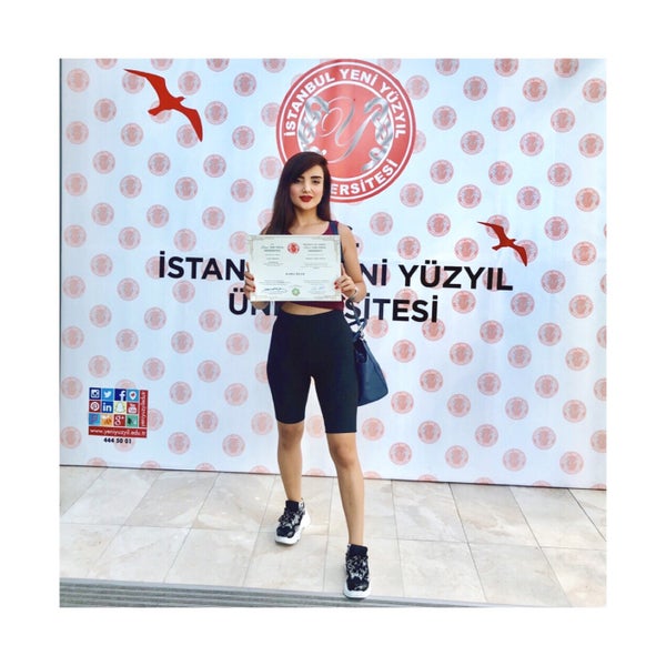 Photo prise au Yeni Yüzyıl Üniversitesi par Rabia İSLEK 🤍 le7/25/2019