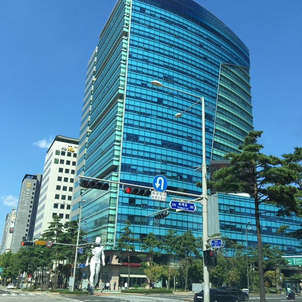 Photo taken at CJ Cheiljedang Center by Seung-taeck 🇰🇷 L. on 9/13/2015