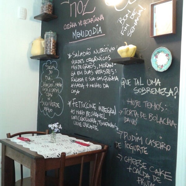 4/4/2014에 Carolina B.님이 Noz Cozinha Vegetariana에서 찍은 사진