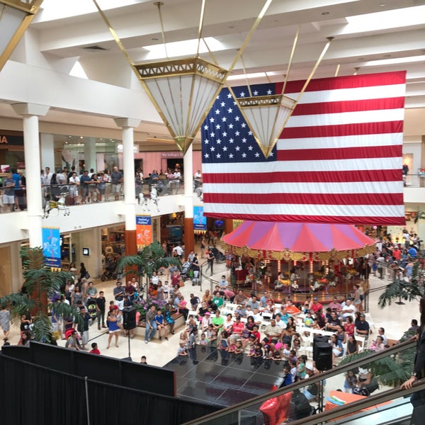 Malls of America: South Coast Plaza
