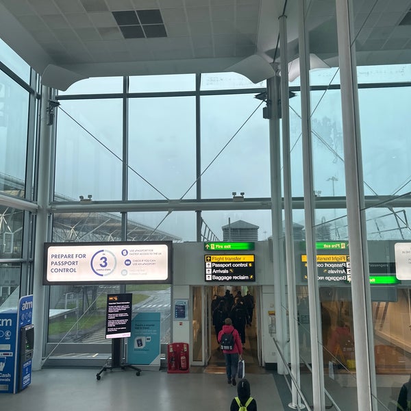 12/19/2023 tarihinde Serif K.ziyaretçi tarafından Londra Stansted Havalimanı (STN)'de çekilen fotoğraf