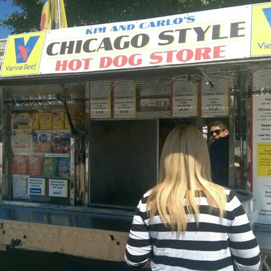 8/21/2015にRandallがKim &amp; Carlo&#39;s Chicago Style Hot Dogsで撮った写真