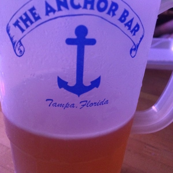 Foto diambil di The Anchor Bar oleh Jeremiah pada 6/21/2014