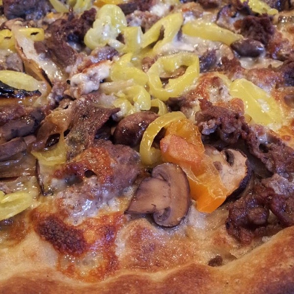 Foto tirada no(a) Providence Coal Fired Pizza por Providence Coal F. em 11/1/2013